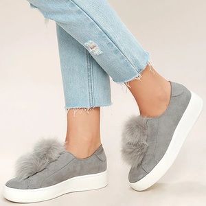 Steve Madden Mult Grey Bryanne Fashion Platform Sneakers w/ Faux Fur